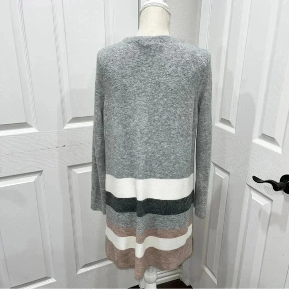 Stitches and Stripes Open front, striped, Versatile Sweater cardigan - Picture 5 of 9